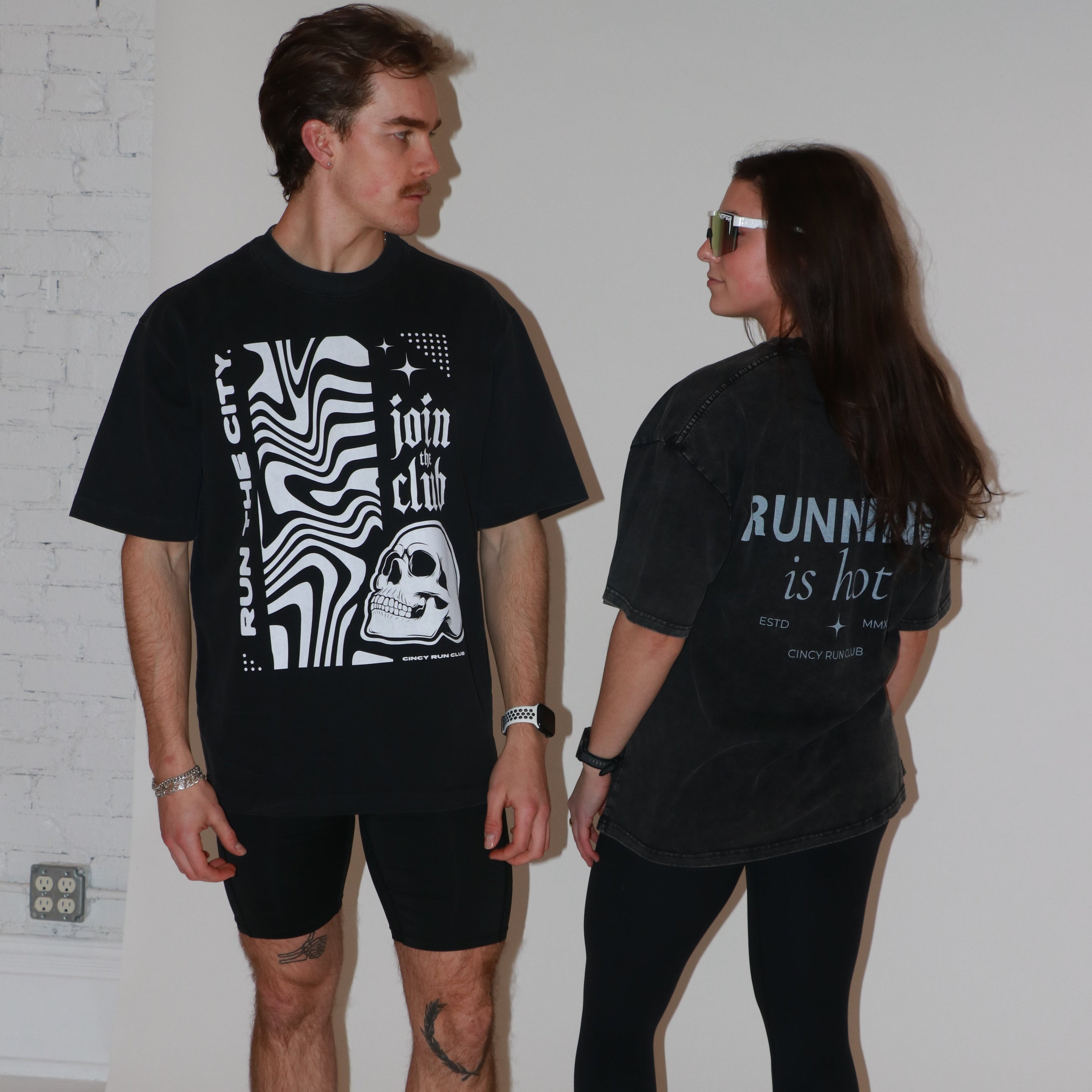 RUN THE CITY Oversized Tee - UNISEX